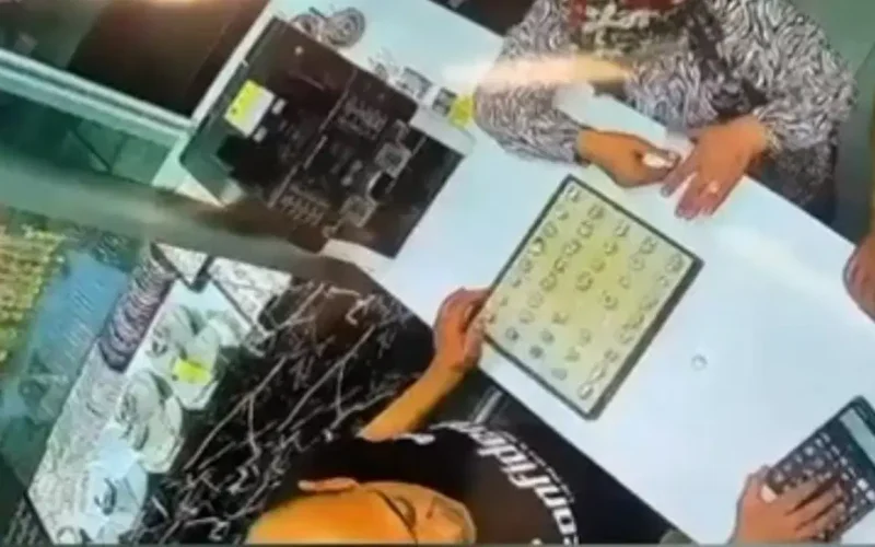 2 kuyumcudan 3 altın yüzük çaldılar: 2 şüpheli yakalandı