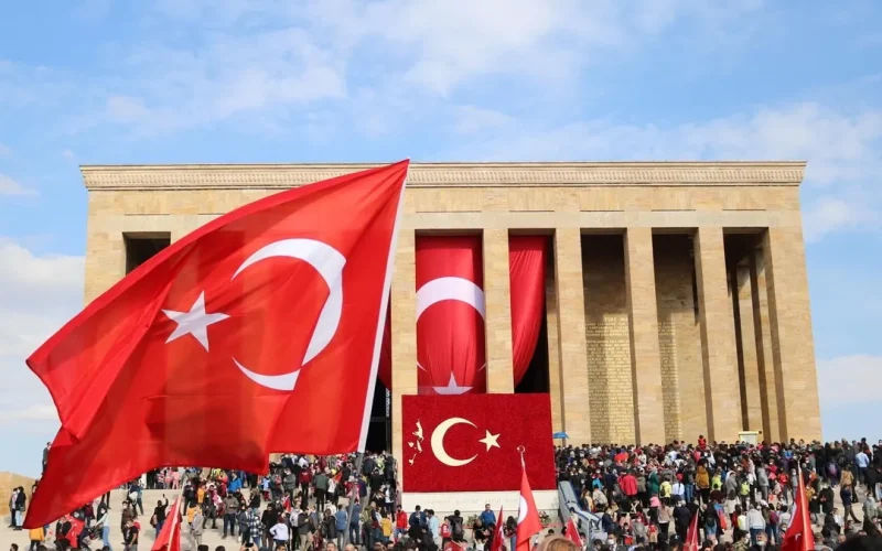 Anıtkabir bugün saat kaça kadar açık? 29 Ekim Cumhuriyet Bayramı ziyaret saatleri!