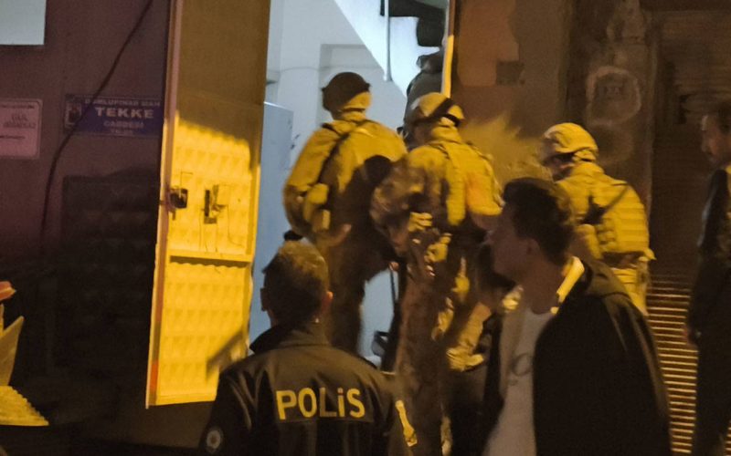 Kahramanmaraş’ta dehşet: Para vermeyen annesini bıçakla rehin aldı