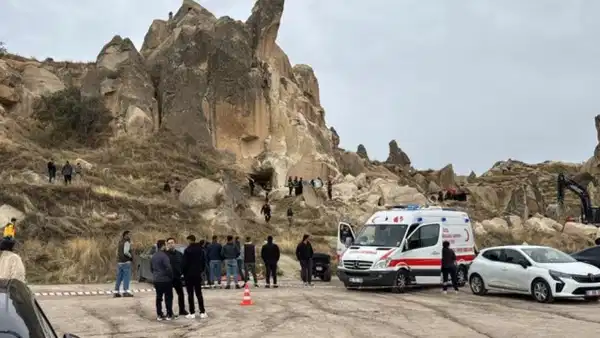 Kapadokya’da facia göz göre göre mi geldi? Mimar Çöloğlu’dan kritik uyarı: ‘Ana yol güzergahında çok sayıda peribacası yıkılma riski taşıyor’