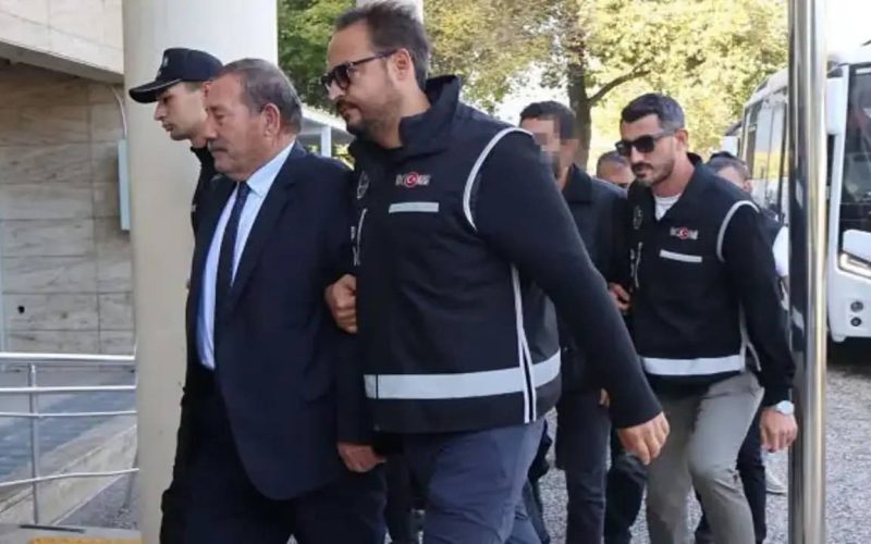 Milas Belediye Başkanlığı görevinden uzaklaştırılan Topuz, başka cezaevine nakledildi