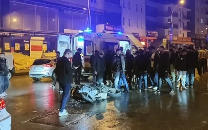 Muş’ta otomobil ile motosiklet çarpıştı: 2 yaralı
