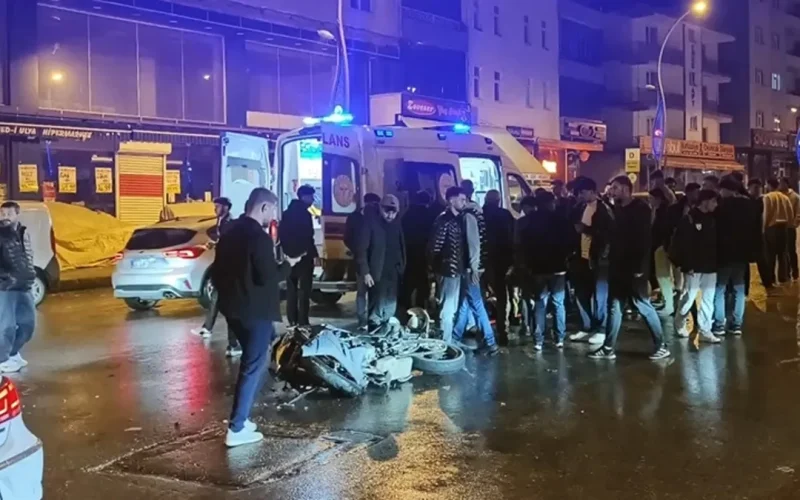 Muş’ta otomobil ile motosiklet çarpıştı: 2 yaralı