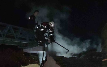 Sobadan çıkan yangın evi küle çevirdi: 2 çocuk kitap ve defterleri için ağladı