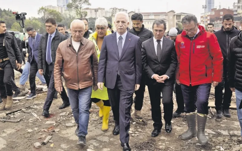 Vali Davut Gül, AFAD Afet Koordinasyon Merkezi’nde